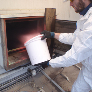 Fluorescent powder for leak test bag filter - FLUODUST PINK